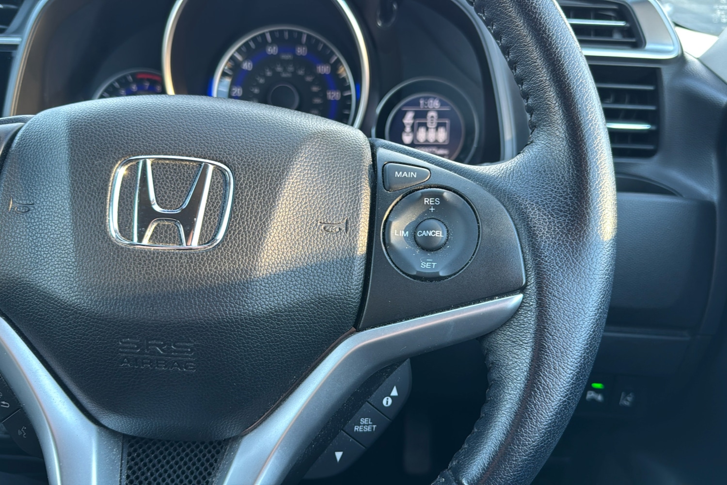 Used Honda Jazz 2018 for sale - 76805197: Photo 17