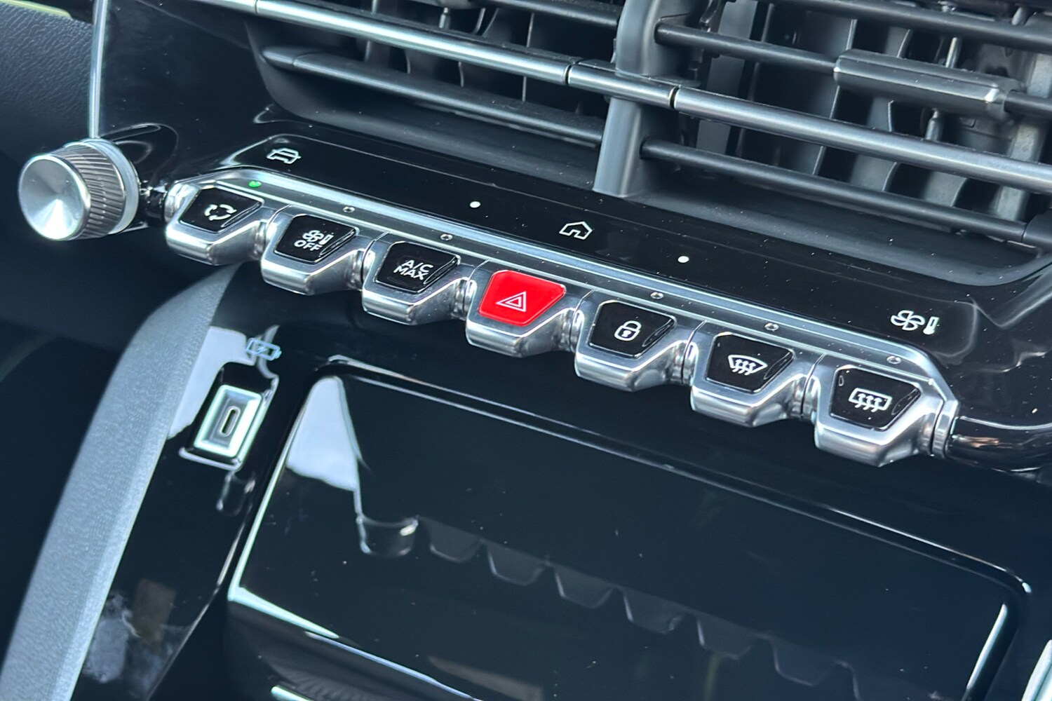 Used Peugeot 208 2024 for sale - 75919376: Photo 15