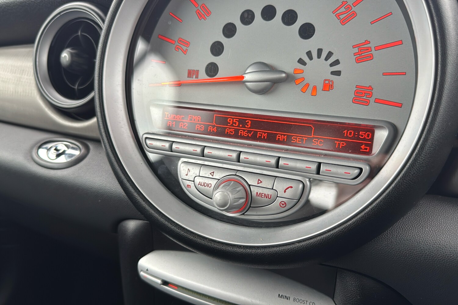 Used MINI Convertible 2010 for sale - 77661779: Photo 20