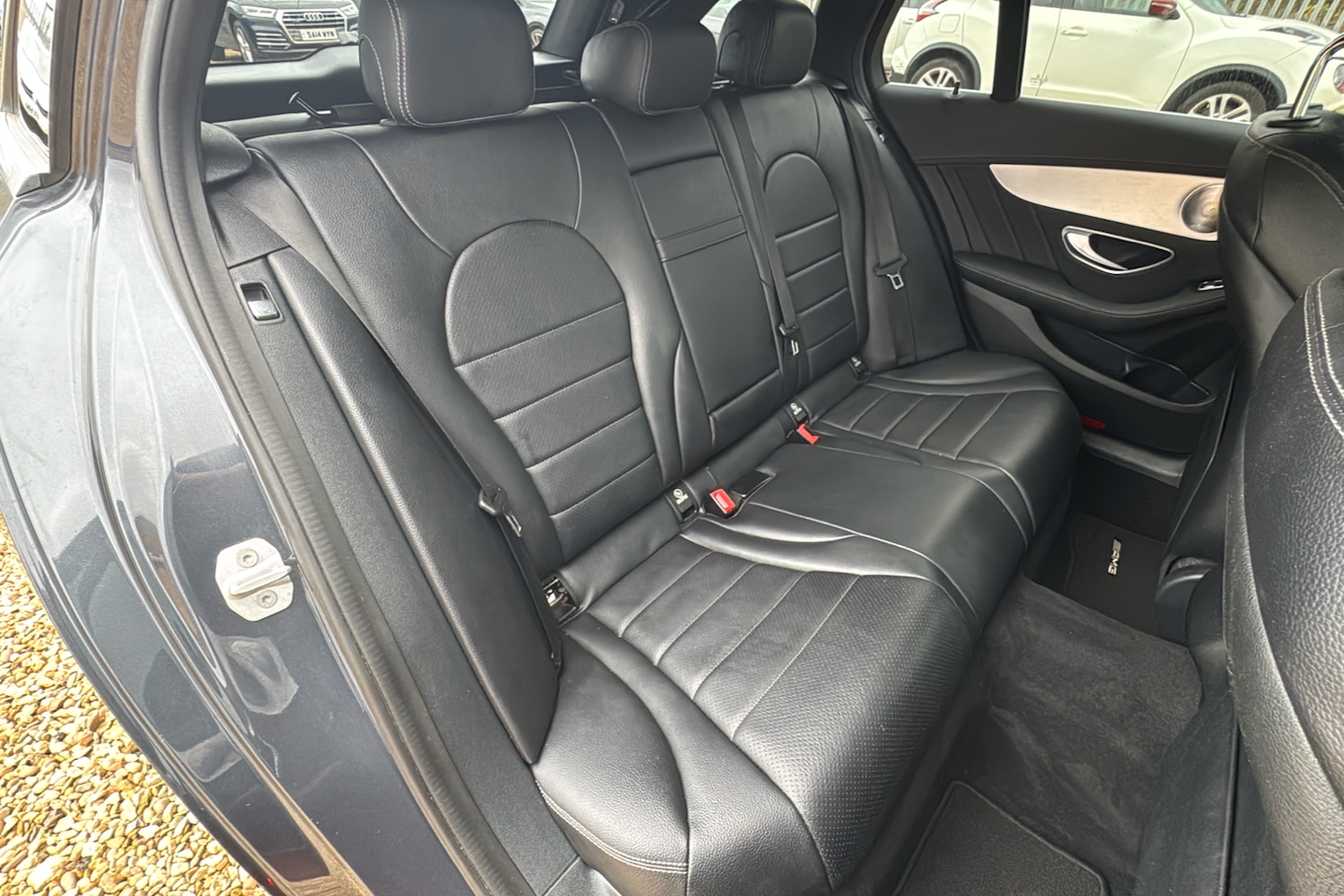 Used Mercedes-Benz C Class 2015 for sale - 76516092: Photo 12