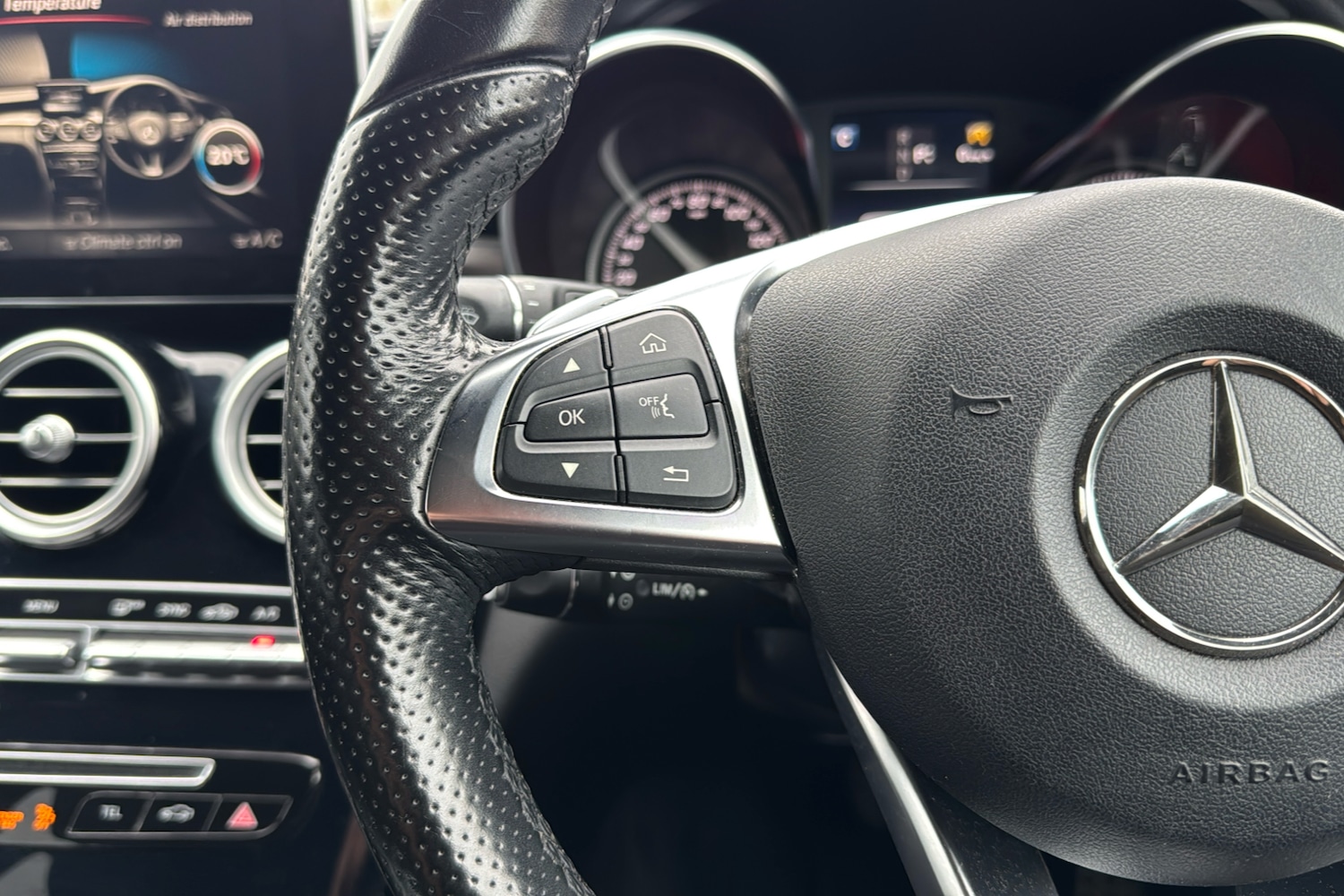 Used Mercedes-Benz C Class 2015 for sale - 76516092: Photo 16