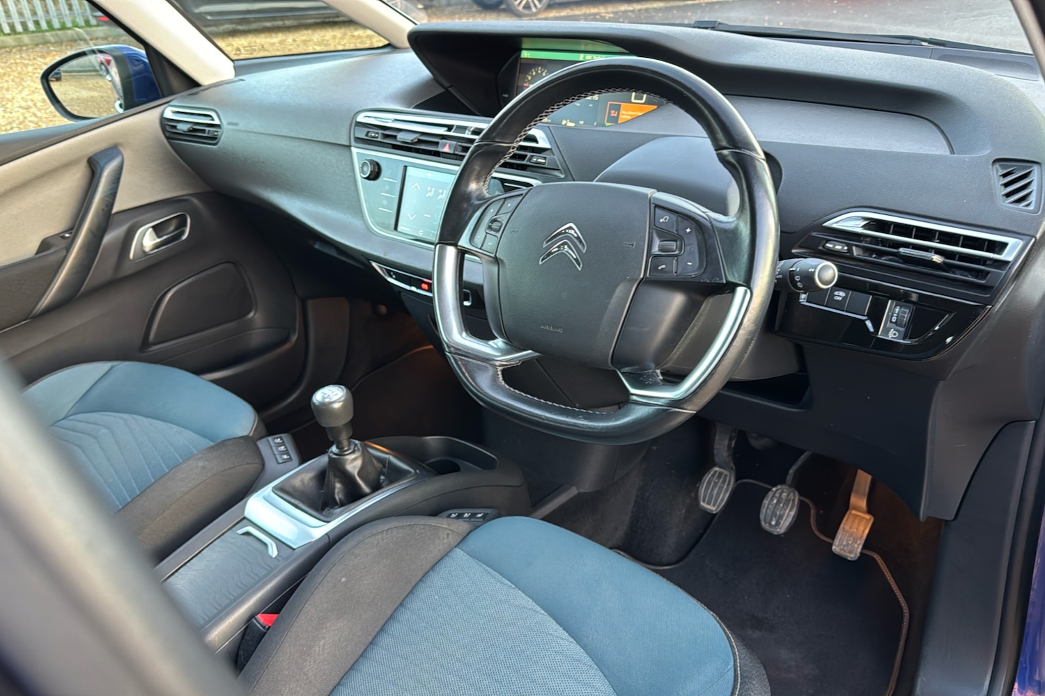 Used Citroen C4 Picasso 2016 for sale - 76650902: Photo 10