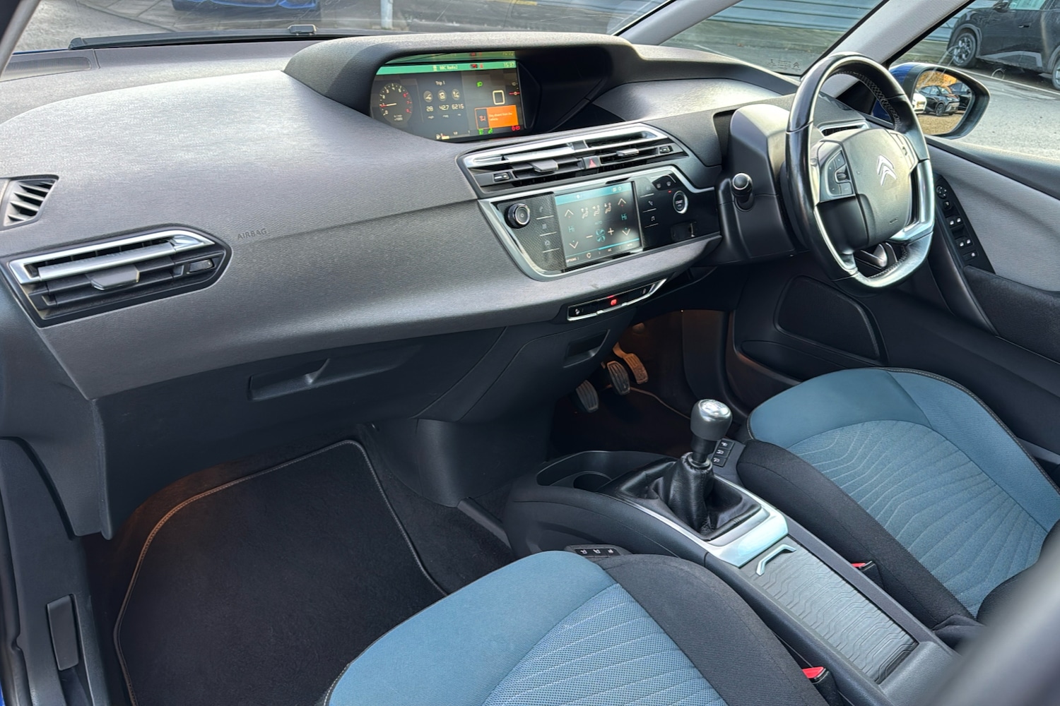 Used Citroen C4 Picasso 2016 for sale - 76650902: Photo 11