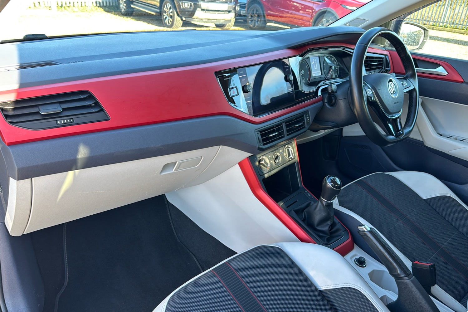 Used Volkswagen Polo 2019 for sale - 76805128: Photo 11