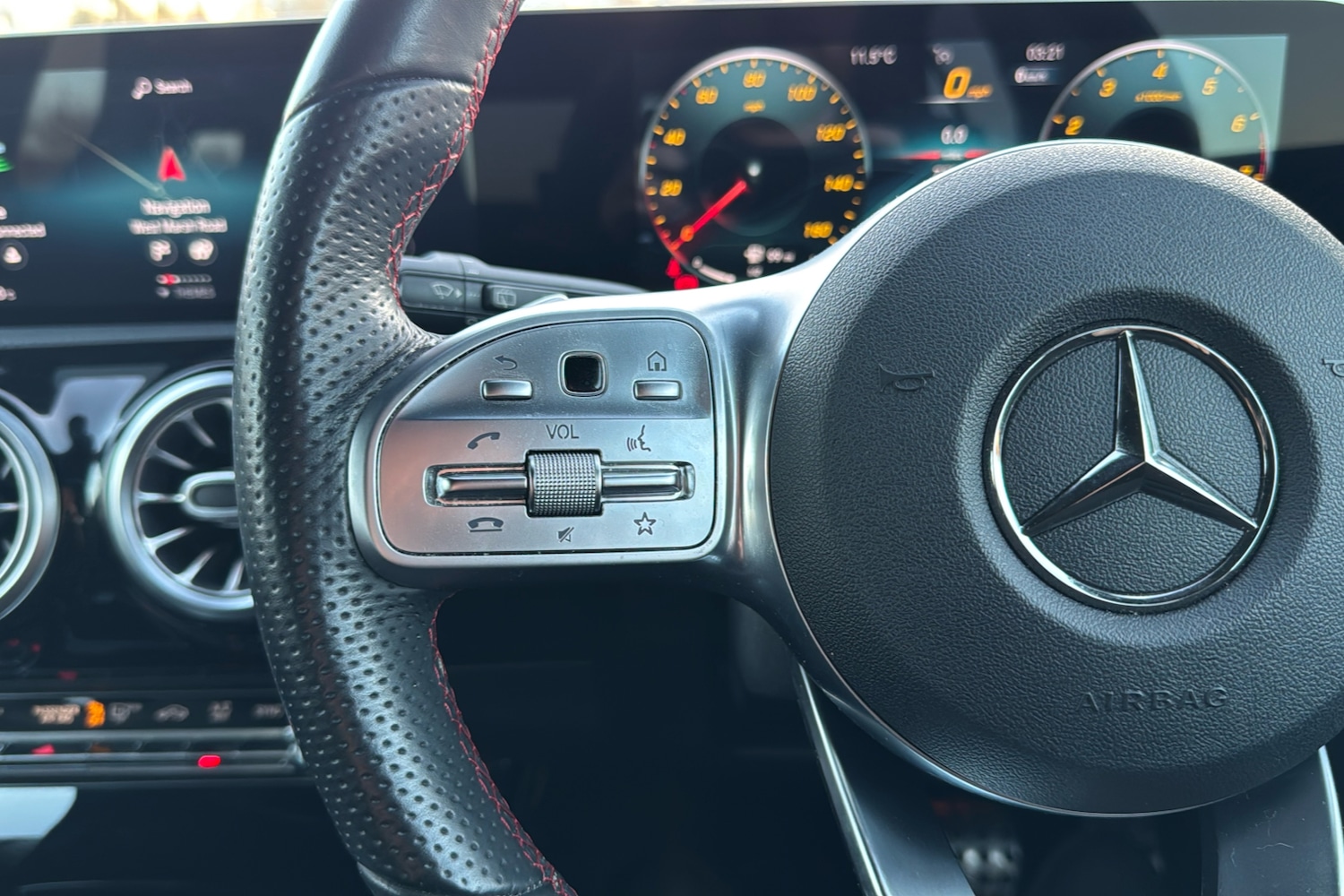 Used Mercedes-Benz A-Class 2019 for sale - 76805205: Photo 16