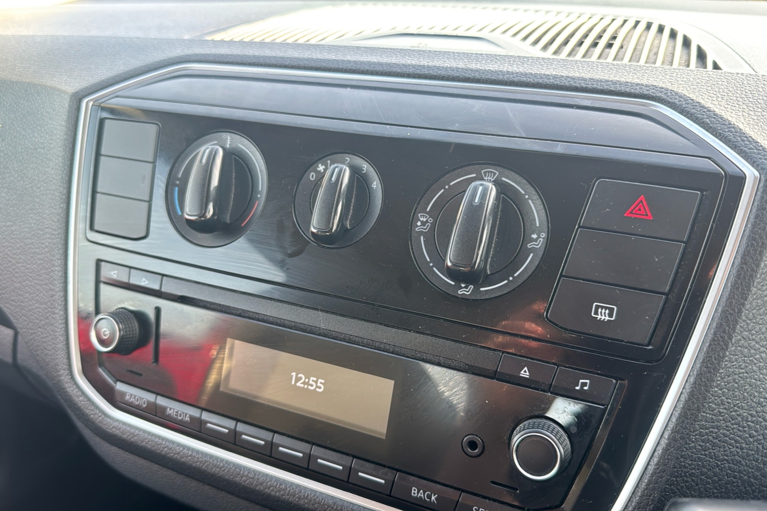 Used Volkswagen up! 2017 for sale - 77018937: Photo 15