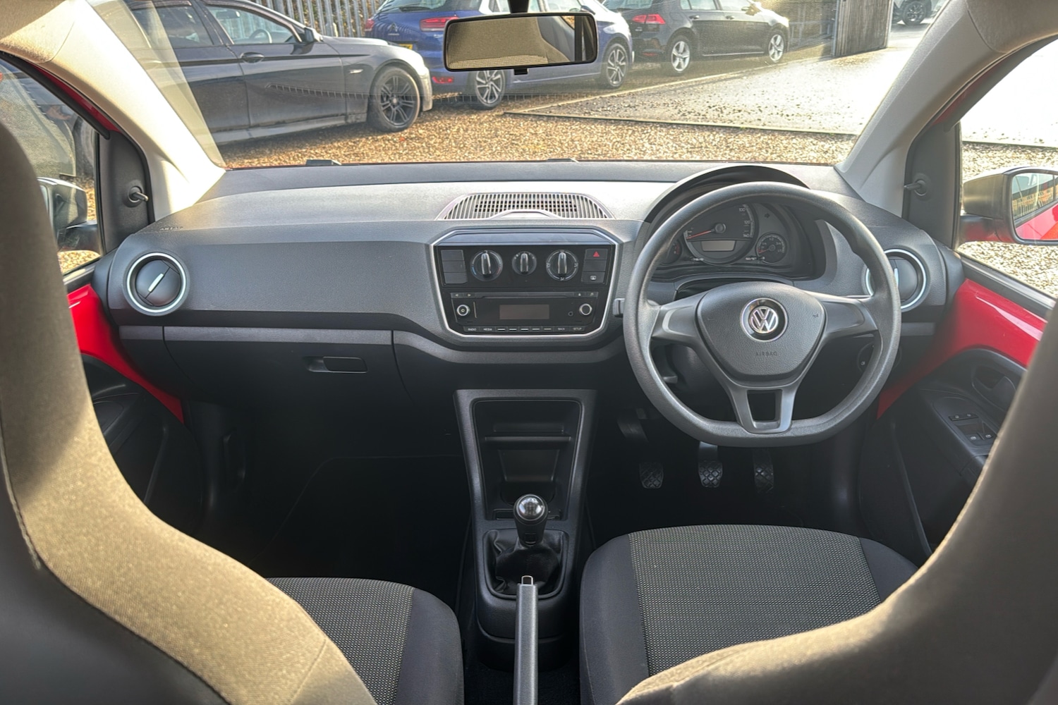 Used Volkswagen up! 2017 for sale - 77018937: Photo 9