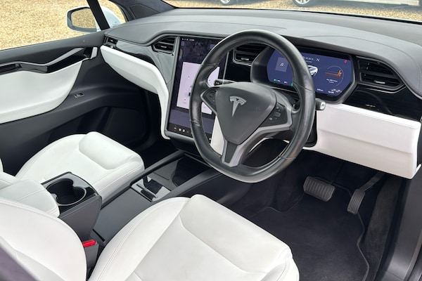 Used Tesla Model X 2020 for sale - 76243455: Photo 10
