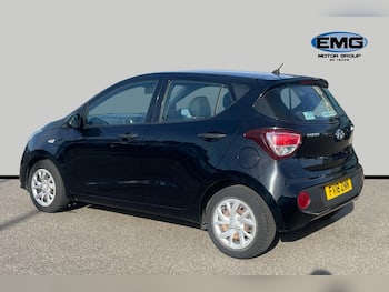 Used Hyundai i10 2018 for sale - 79684365: Photo