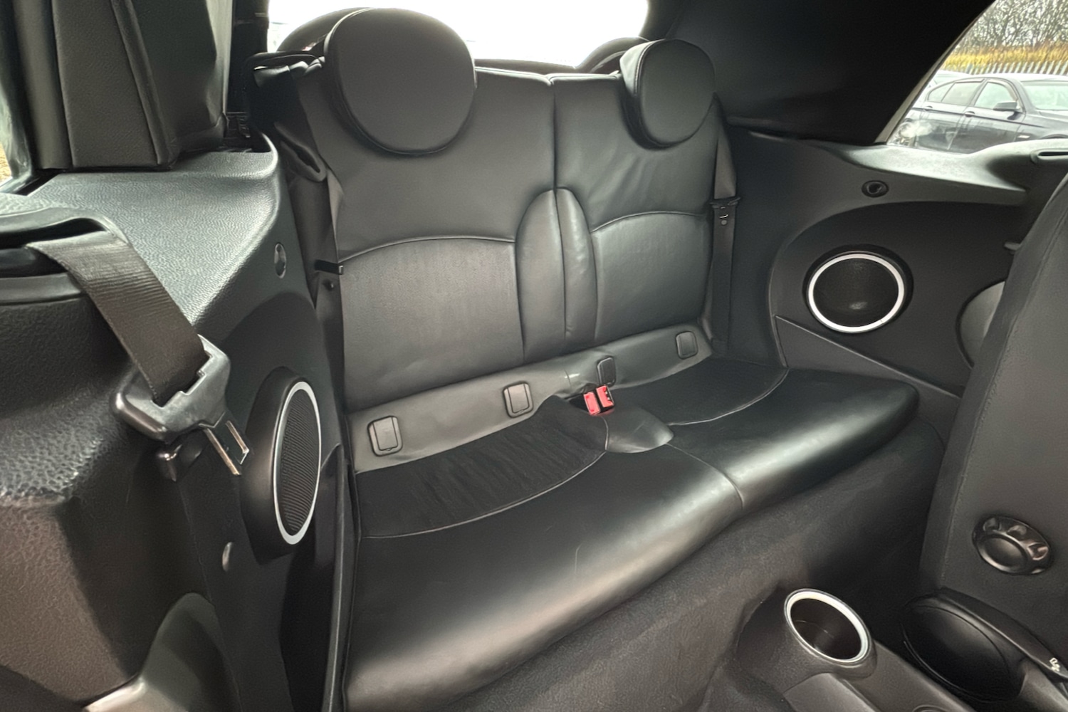 Used MINI Convertible 2010 for sale - 77361625: Photo 12