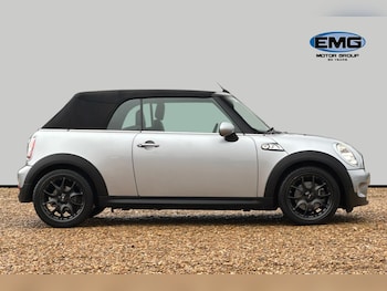 Used MINI Convertible 2010 for sale - 77361625: Photo