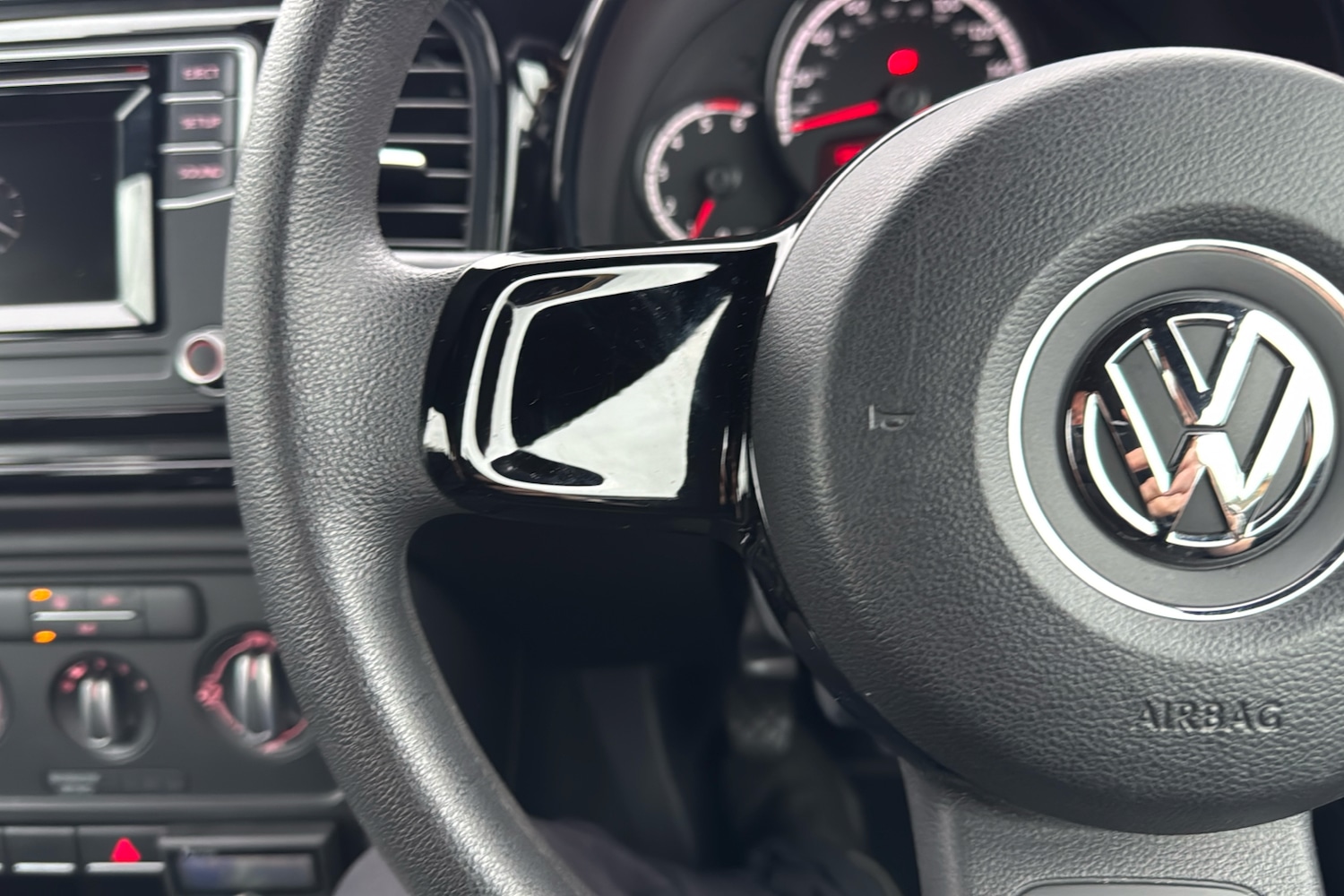 Used Volkswagen Beetle 2016 for sale - 76805216: Photo 16