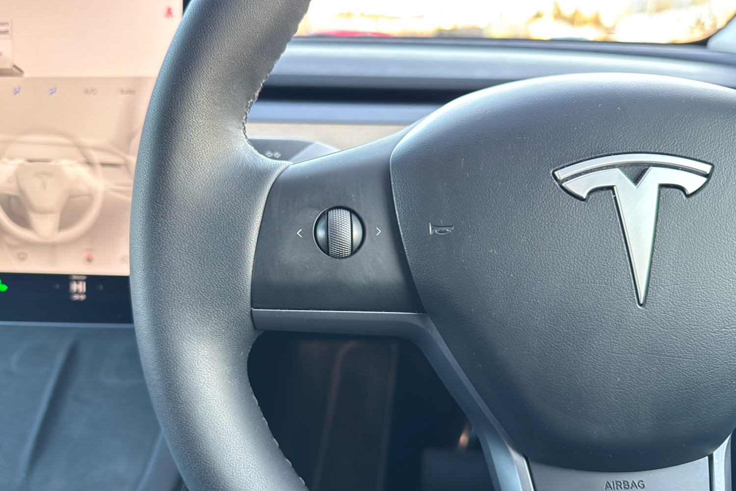 Used Tesla Model Y 2022 for sale - 76649404: Photo 17