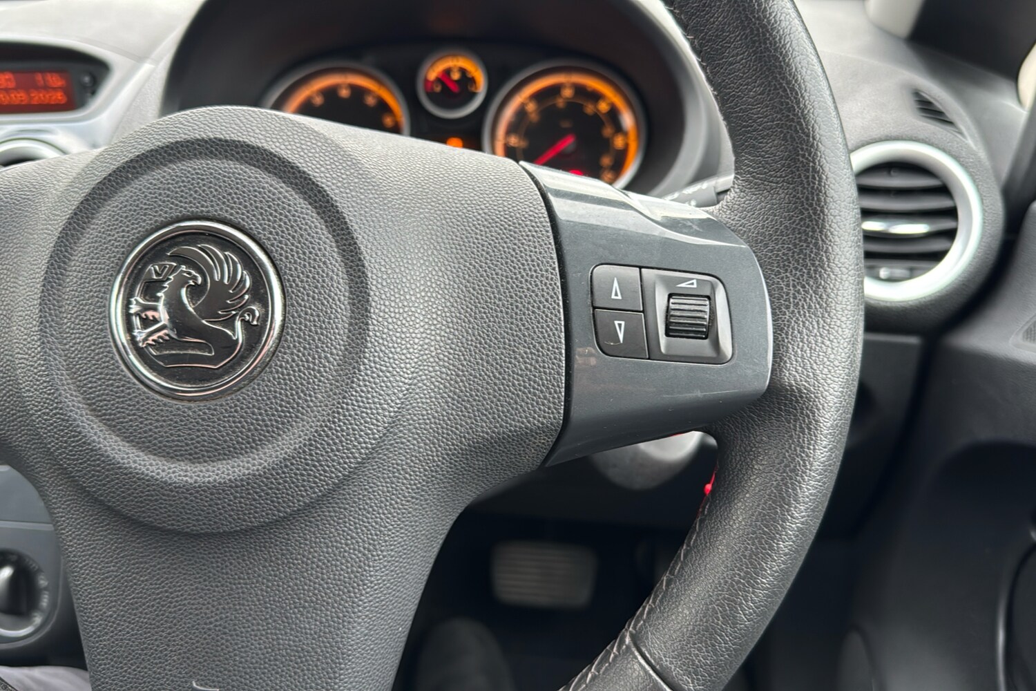 Used Vauxhall Corsa 2011 for sale - 78075228: Photo 17