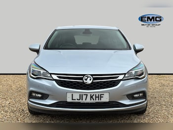 Used Vauxhall Astra 2017 for sale - 76004209: Photo 2