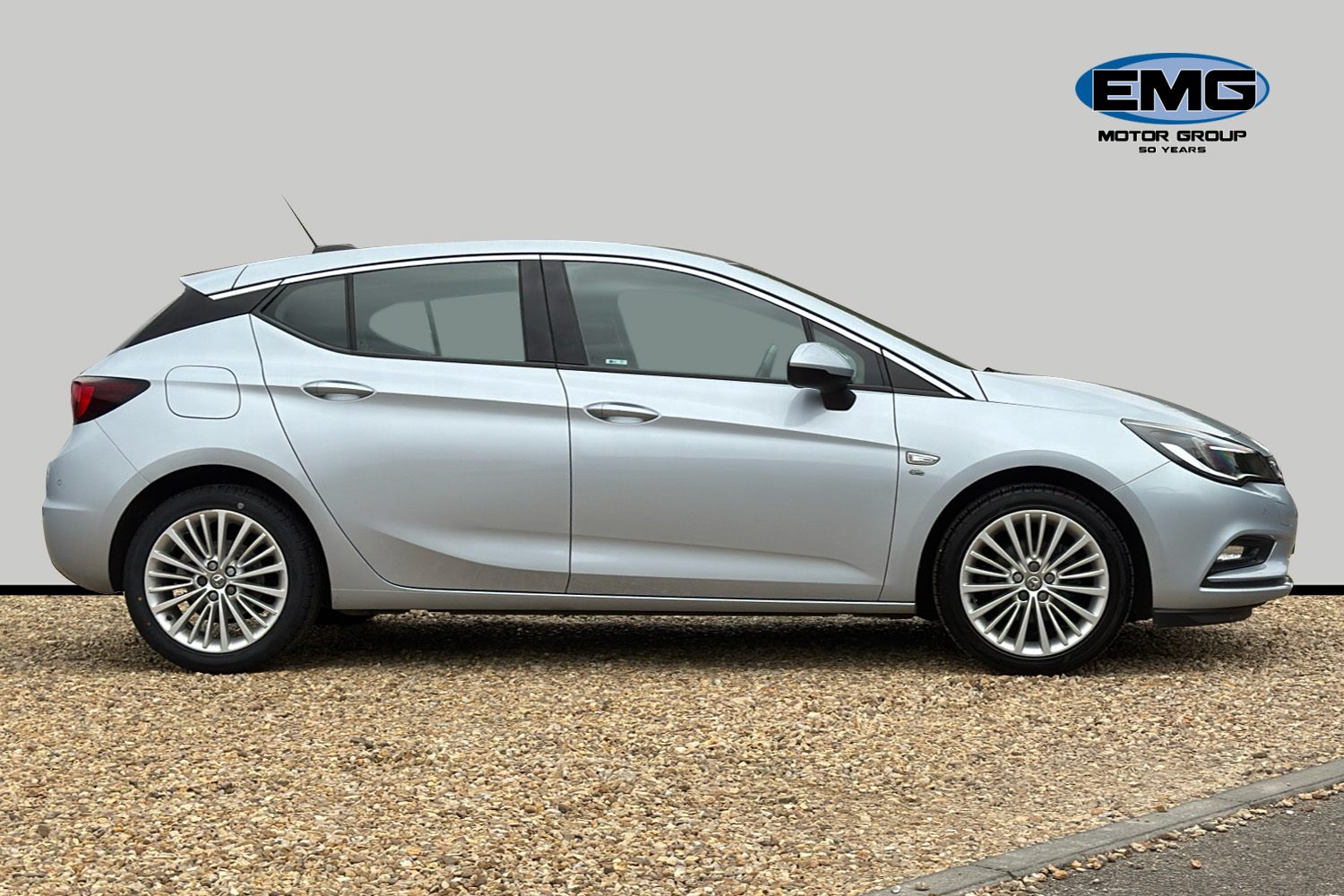 Used Vauxhall Astra 2017 for sale - 76004209: Photo 4