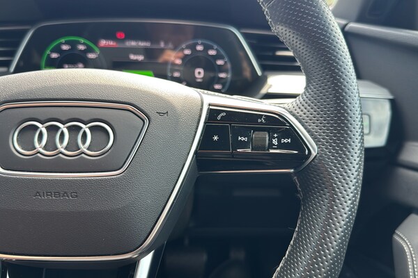 Used Audi e-tron 2022 for sale - 76298225: Photo 17