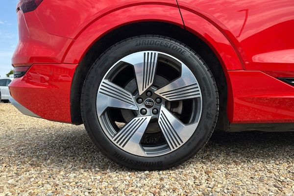 Used Audi e-tron 2022 for sale - 76298225: Photo 8