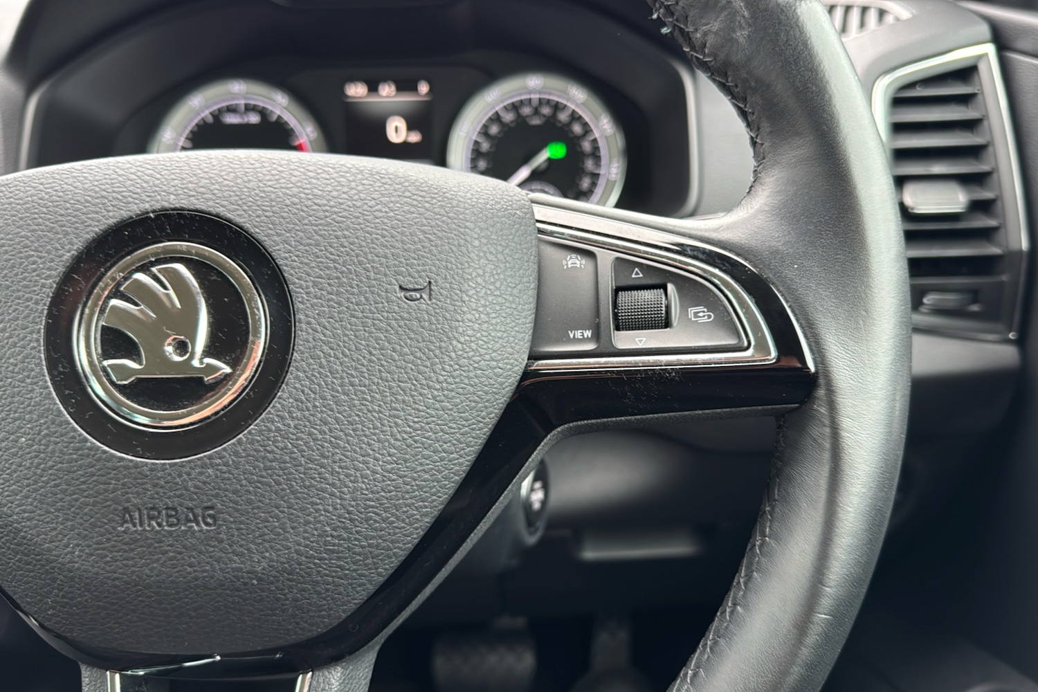 Used Skoda Karoq 2019 for sale - 76177298: Photo 17