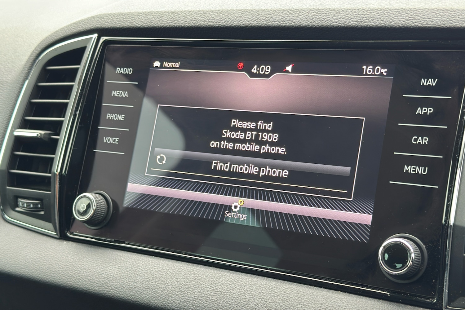 Used Skoda Karoq 2019 for sale - 76177298: Photo 19