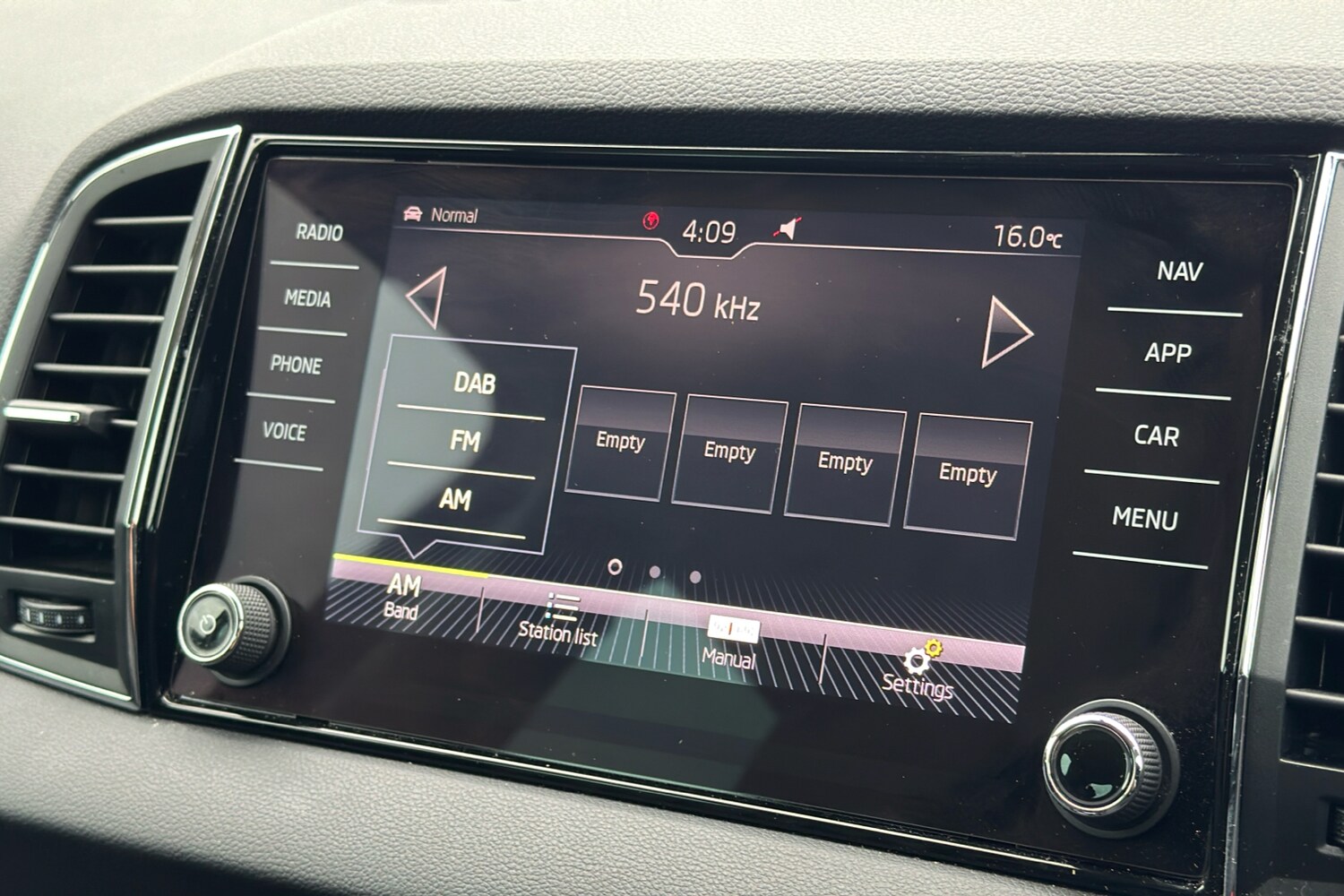 Used Skoda Karoq 2019 for sale - 76177298: Photo 20