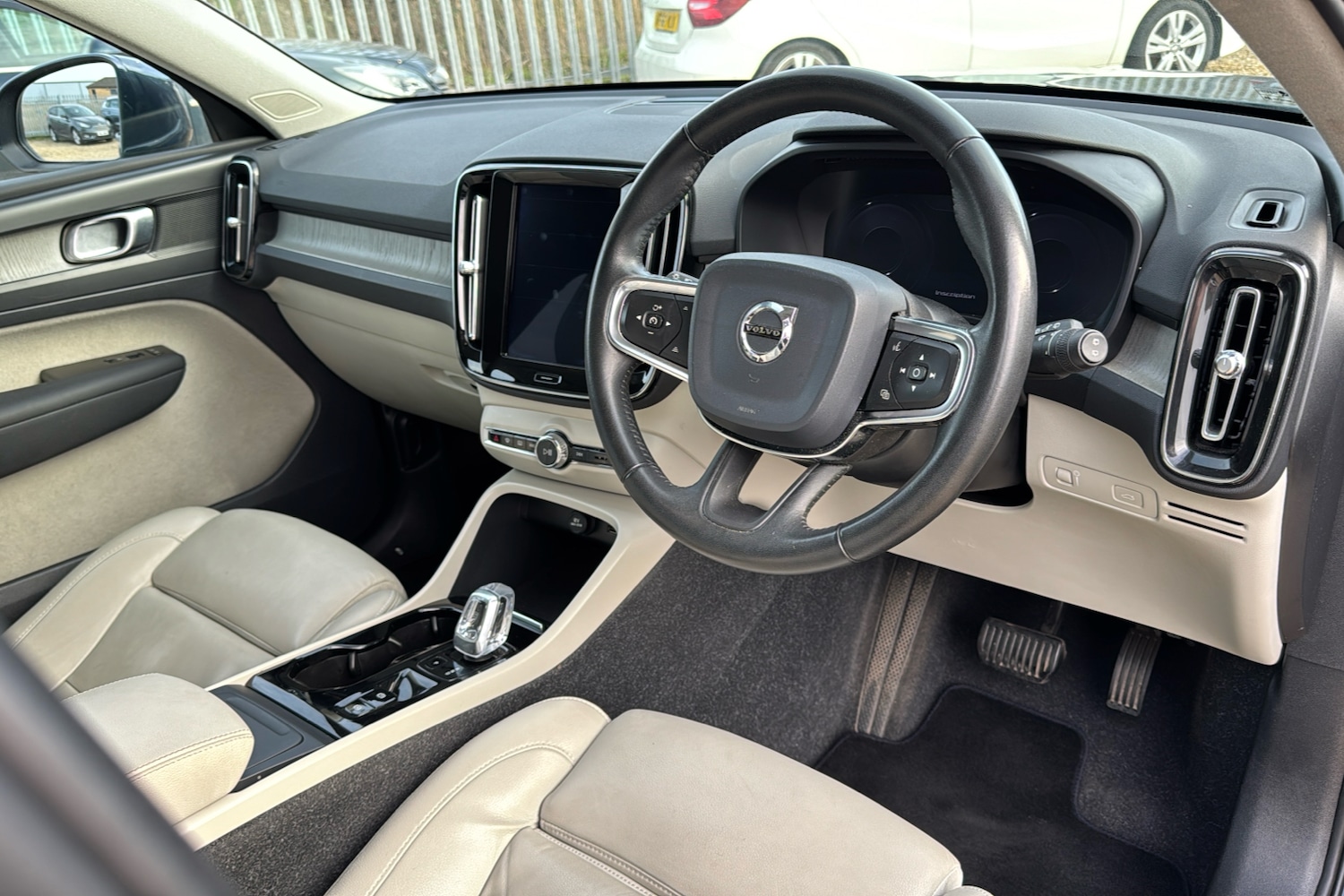 Used Volvo XC40 2020 for sale - 77744121: Photo 10