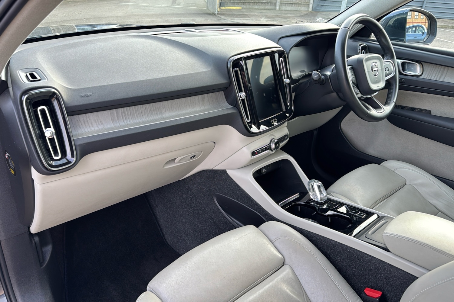 Used Volvo XC40 2020 for sale - 77744121: Photo 11