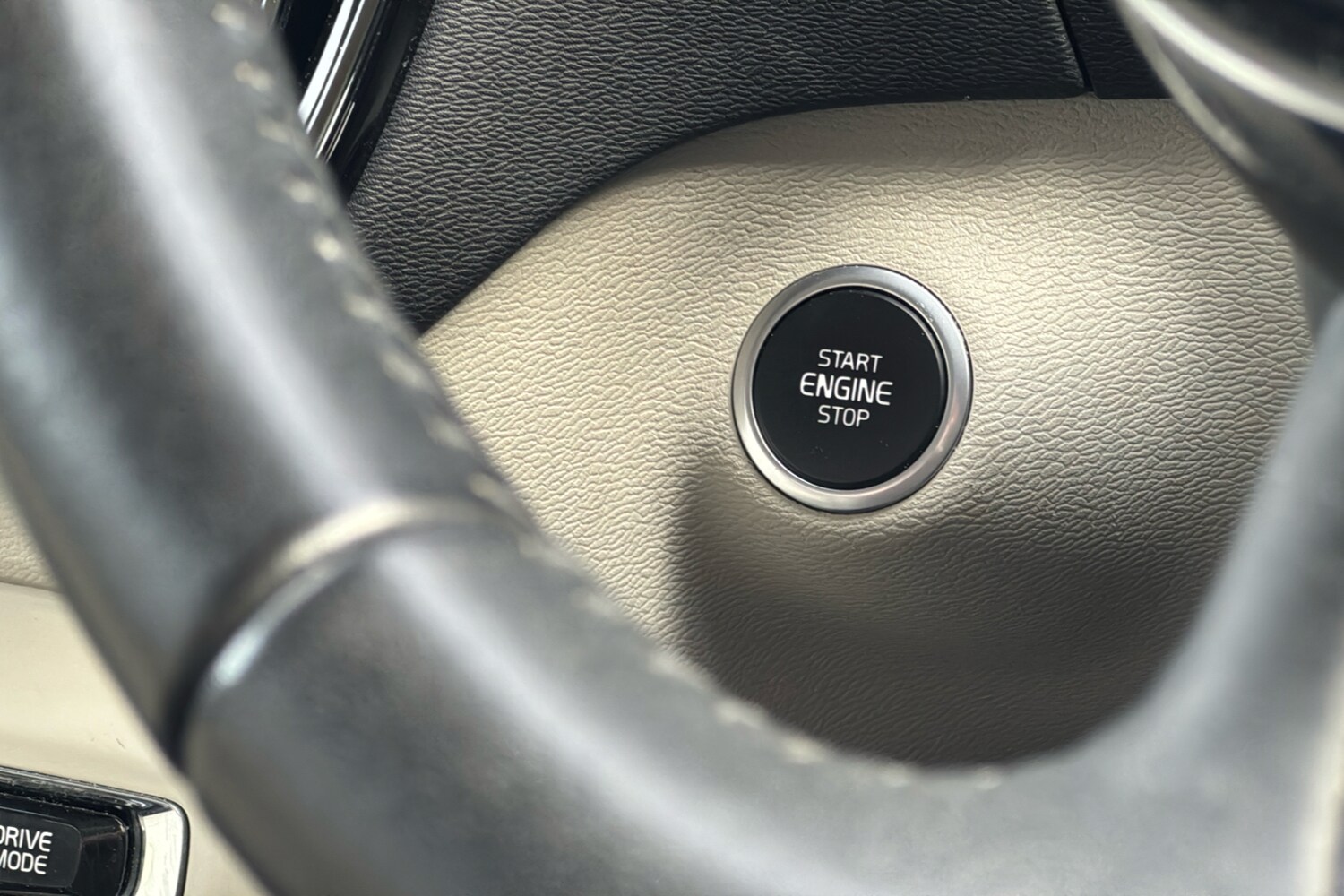 Used Volvo XC40 2020 for sale - 77744121: Photo 22