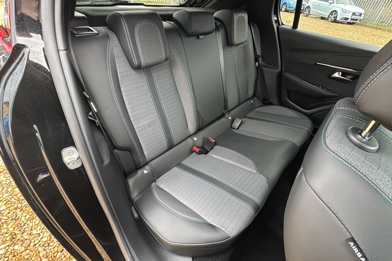 Used Peugeot 208 2021 for sale - 77541059: Photo 12