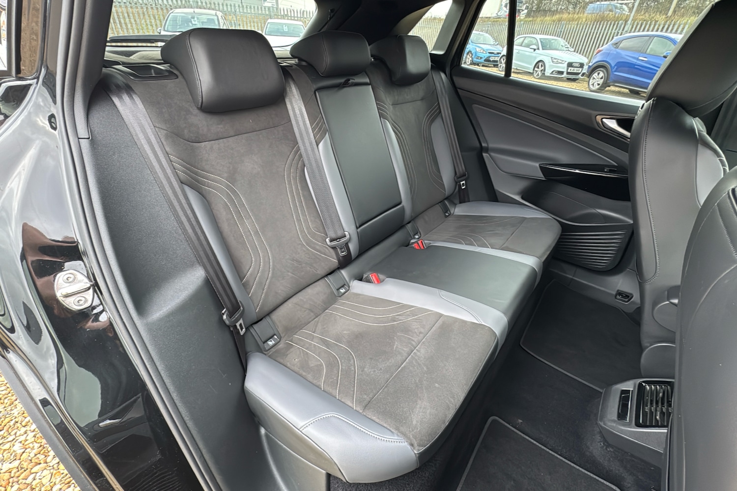 Used Volkswagen ID.4 2023 for sale - 77774165: Photo 12