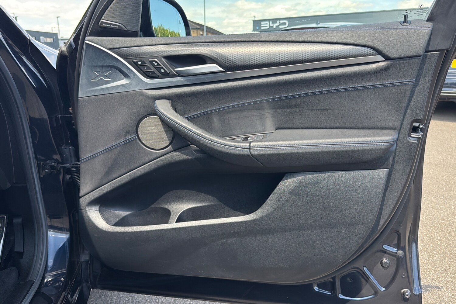 Vehicle 28