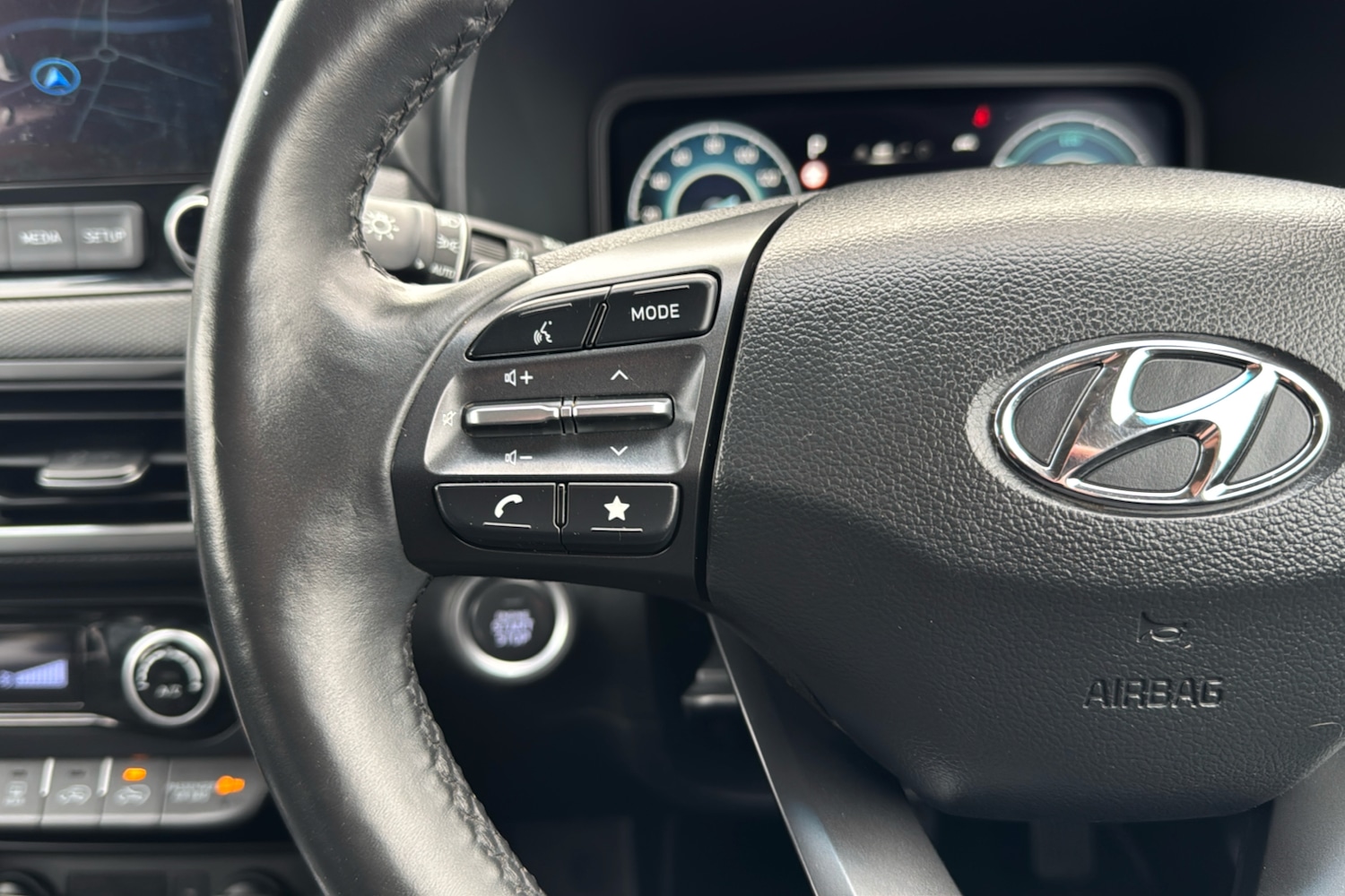 Used Hyundai KONA 2022 for sale - 76637162: Photo 16