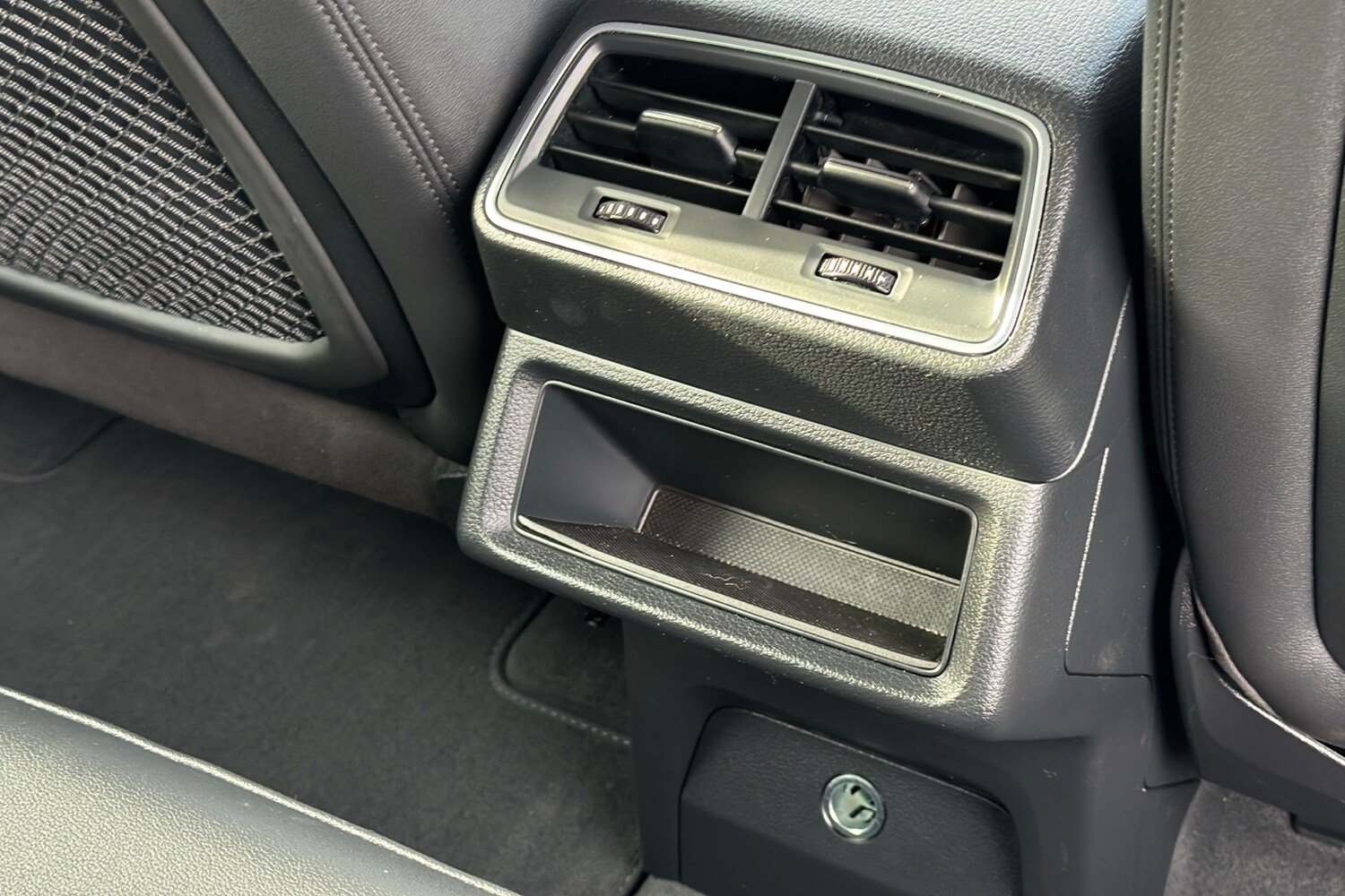 Vehicle 33