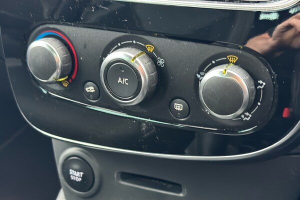 Used Renault Clio 2019 for sale - 76243428: Photo 15