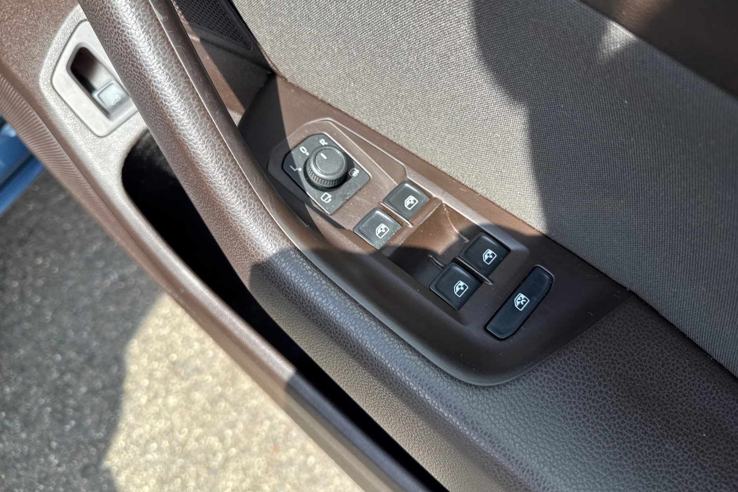 Vehicle 27