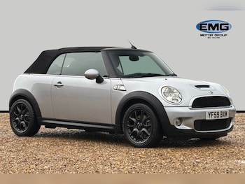 Used MINI Convertible 2010 for sale - 76978981: Photo