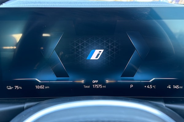 Used BMW i4 2022 for sale - 73432229: Photo 16