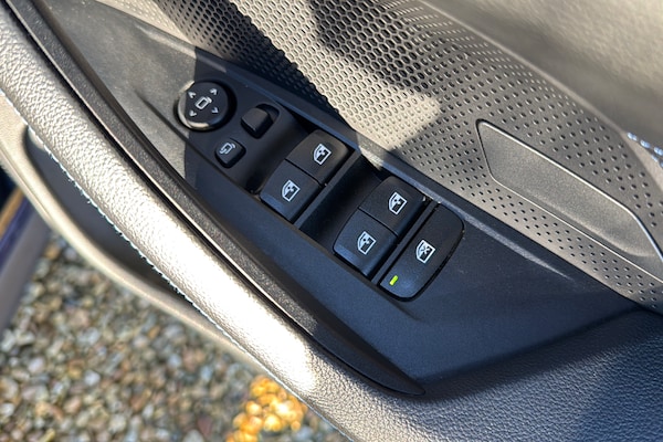 Used BMW i4 2022 for sale - 73432229: Photo 29