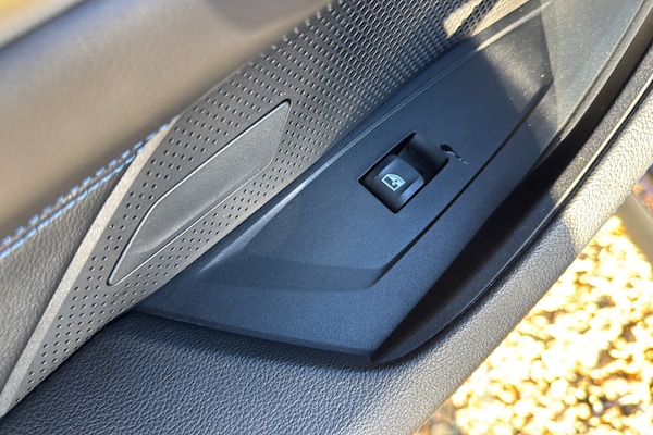 Used BMW i4 2022 for sale - 73432229: Photo 39