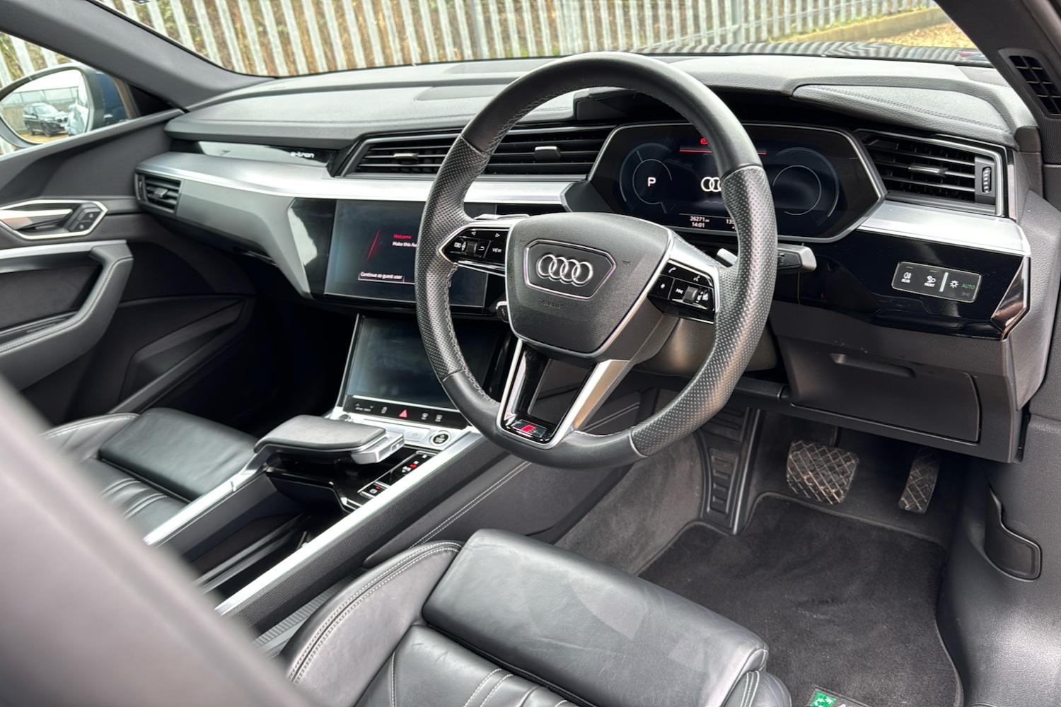 Used Audi e-tron 2022 for sale - 77617658: Photo 10