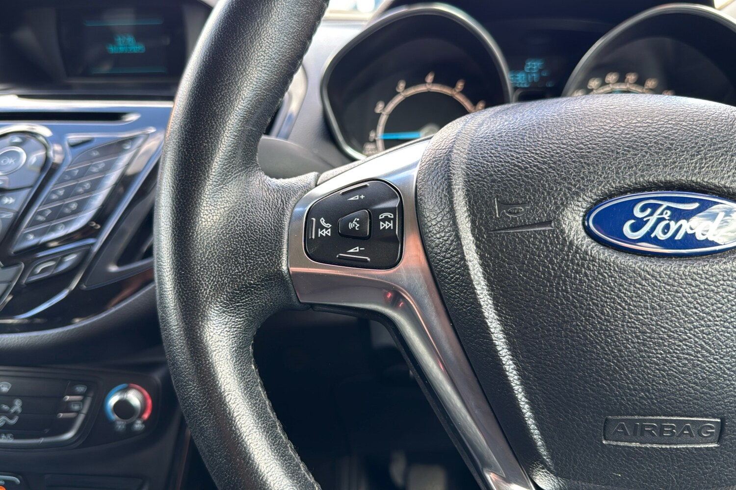 Used Ford B-MAX 2015 for sale - 76076980: Photo 16