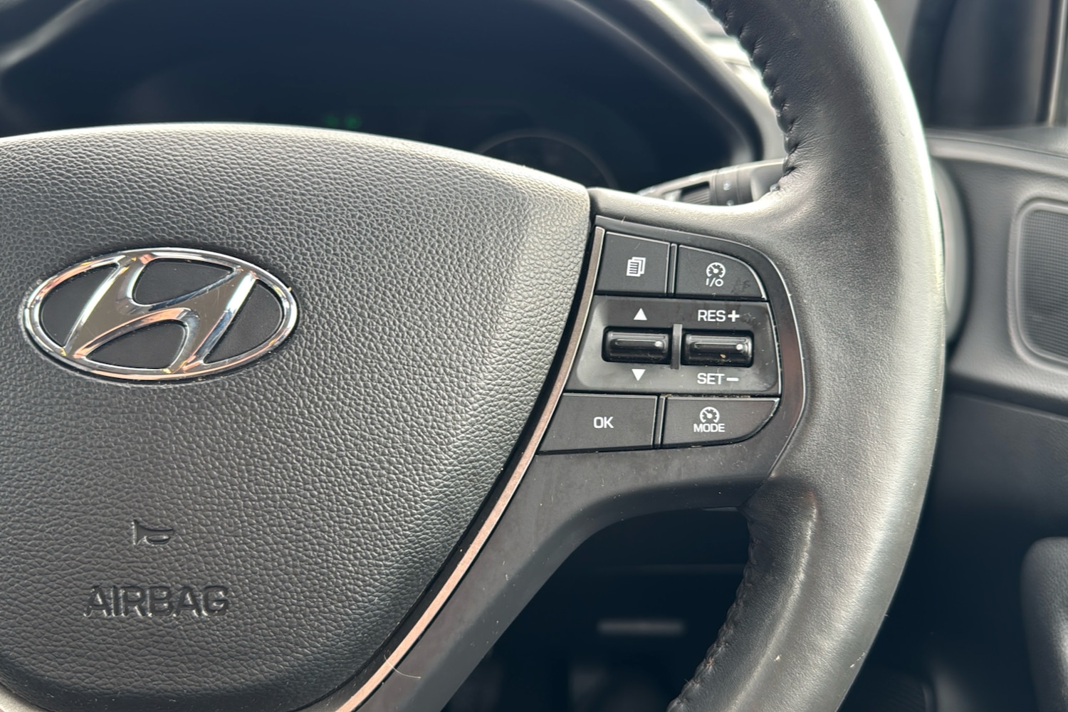 Used Hyundai i20 2018 for sale - 76968230: Photo 17