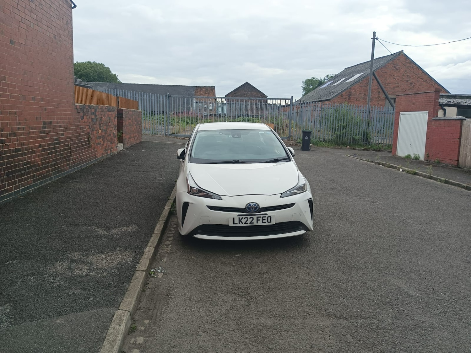 Used Toyota Prius 2024 for sale - 77718081: Photo 2