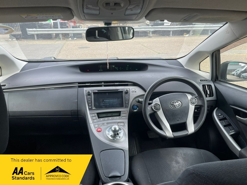 Used Toyota Prius 2019 for sale - 77688107: Photo 3