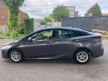 Used Toyota Prius 2020 for sale - 77763029: Photo