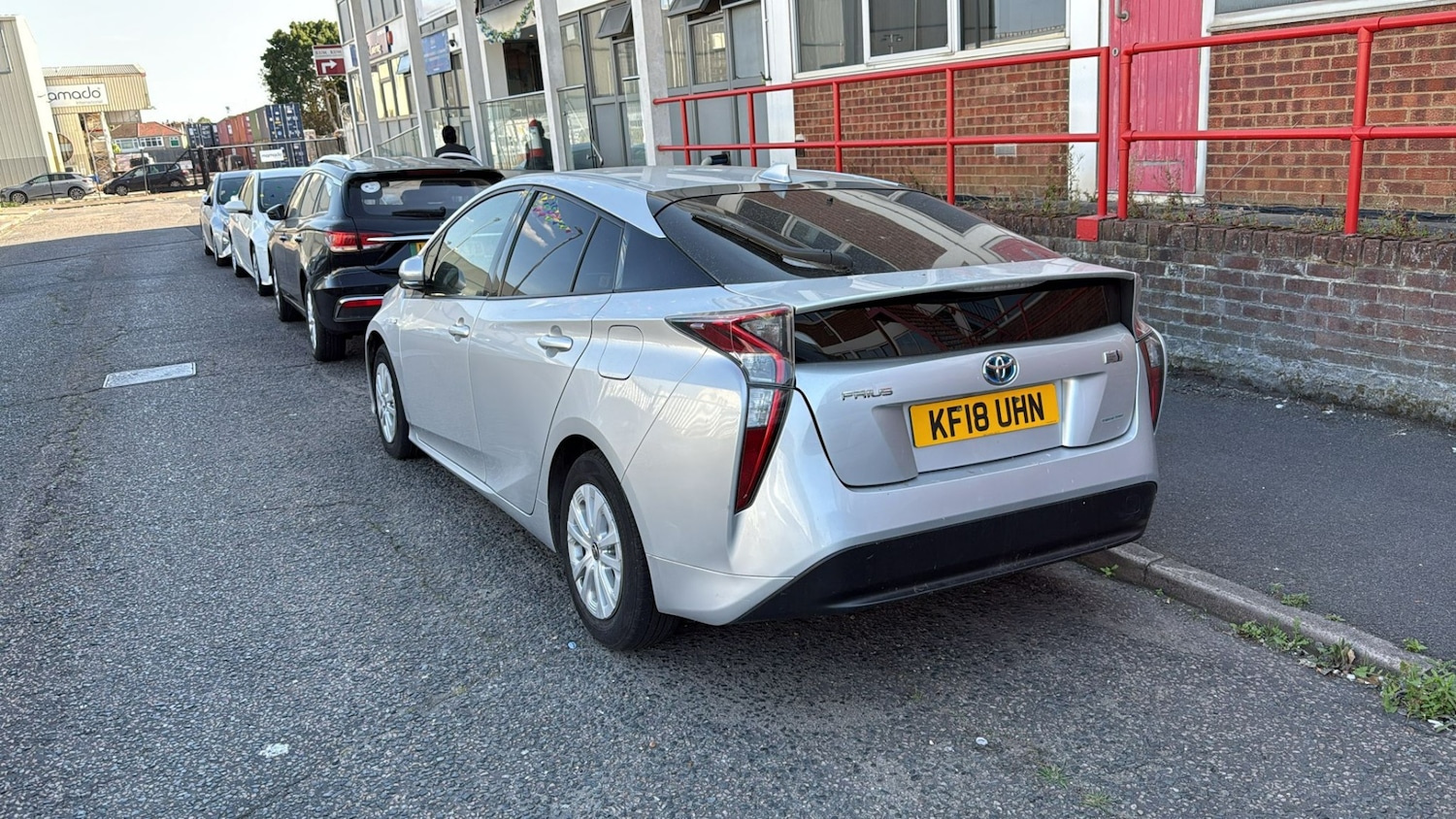 Used Toyota Prius 2018 for sale - 77742848: Photo 2