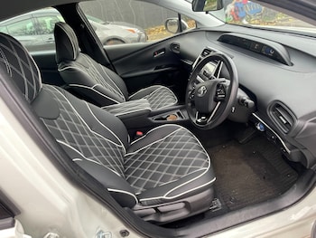 Used Toyota Prius 2019 for sale - 77715448: Photo