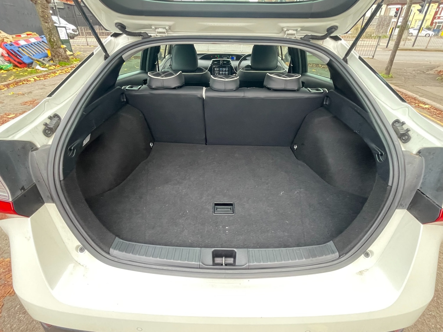 Used Toyota Prius 2023 for sale - 77715448: Photo 6