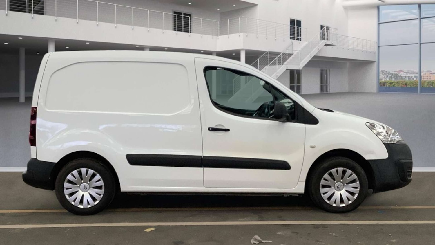Used Citroen Berlingo 2016 for sale - 77797402: Photo 3