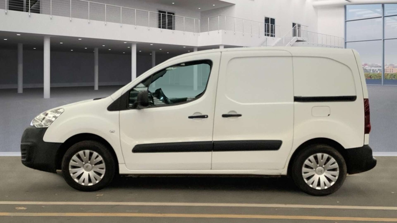 Used Citroen Berlingo 2016 for sale - 77797402: Photo 4